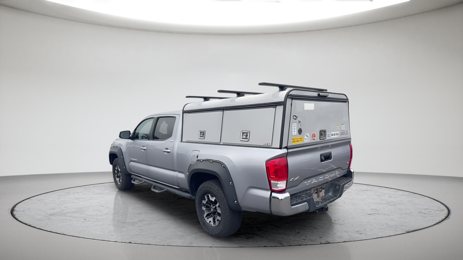 Used 2017 Silver Sky Metallic Toyota SR5 image 9