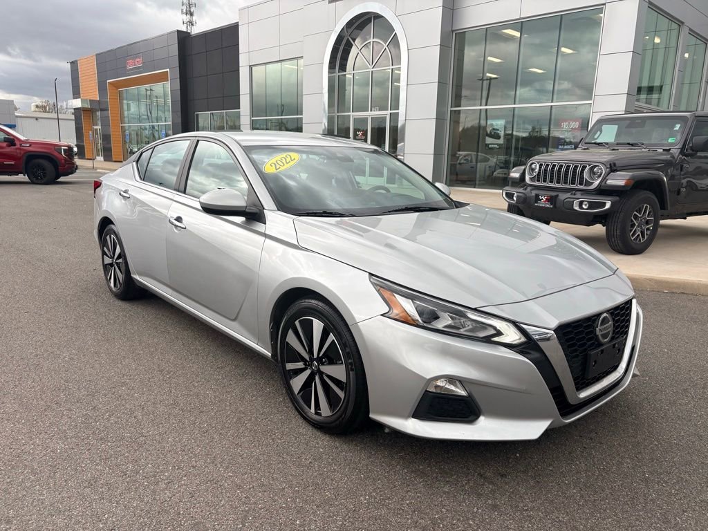 2022 Nissan Altima SV