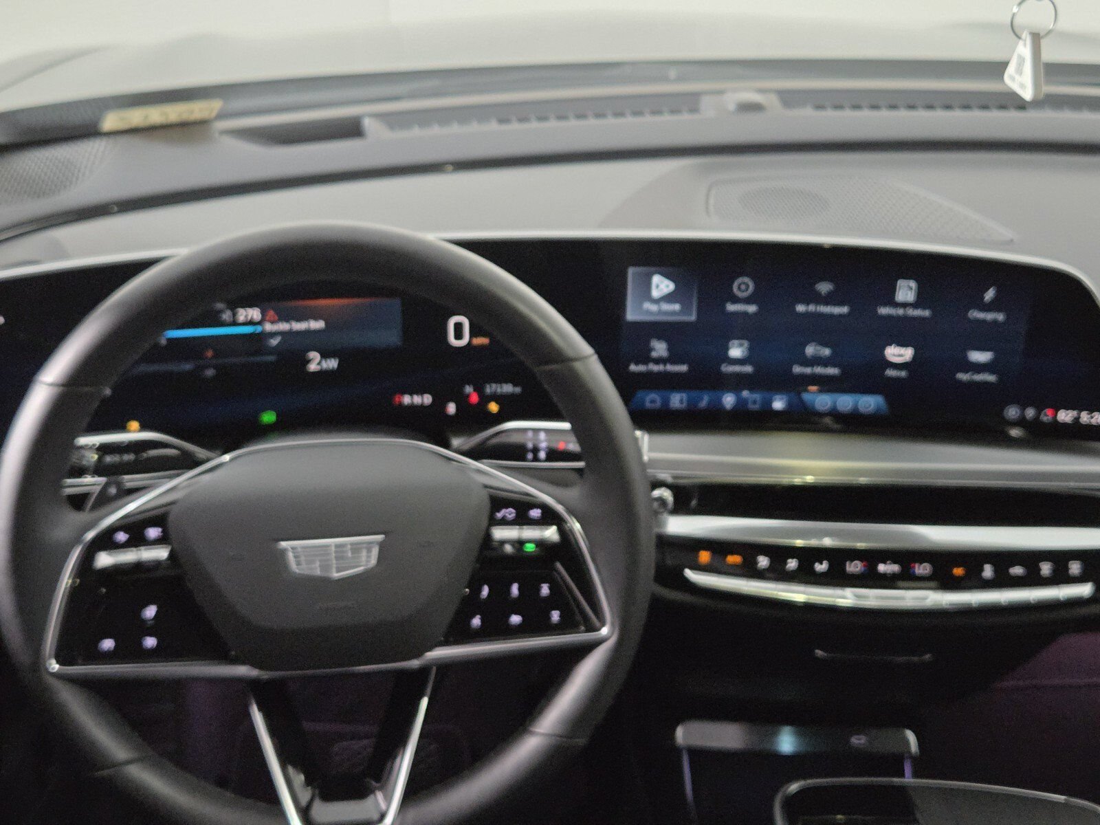 2024 Cadillac LYRIQ Luxury 1 - Photo 12
