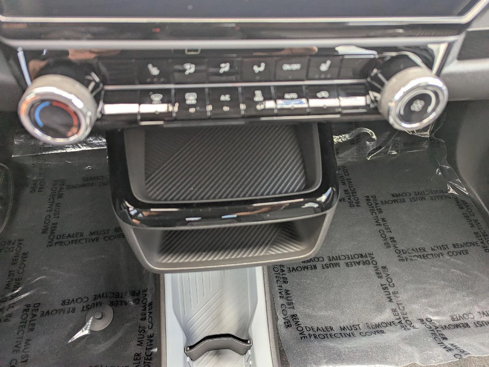 2027 Chevrolet Bolt LT - Photo 40