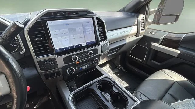 Used 2022 Red Ford LARIAT image 25