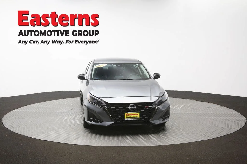 Used 2023 Gray Nissan 2.5 SR image 51