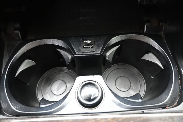 Used 2020 Black BMW 330i image 4