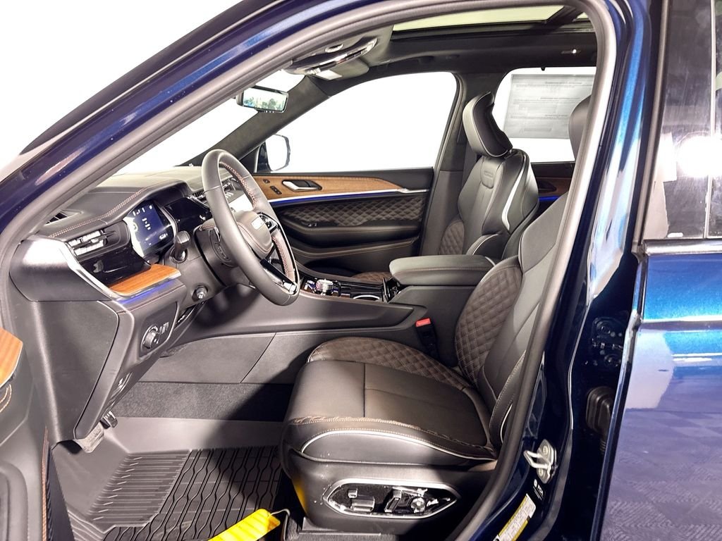 New 2026 Fathom Blue Pearl-Coat Exterior Paint Jeep Summit image 11