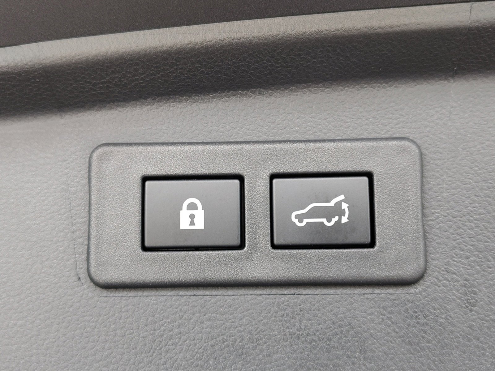 Certified Used 2025 Magnetite Gray Metallic Subaru Premium image 31