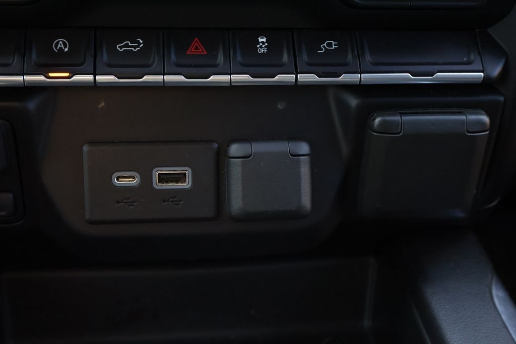 Used 2019 NORTHSKY BLUE METALLIC Chevrolet RST image 30