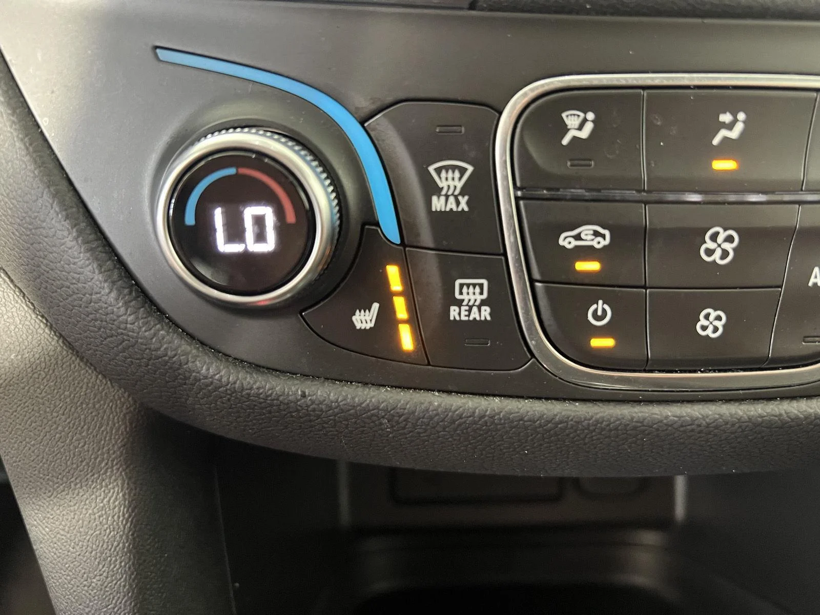 Used 2024 Lakeshore Blue Metallic Chevrolet LT image 15
