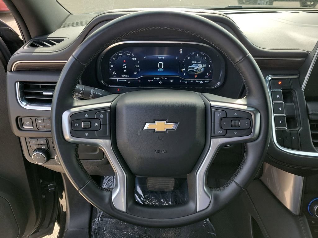 2024 Chevrolet Suburban LT - Photo 25