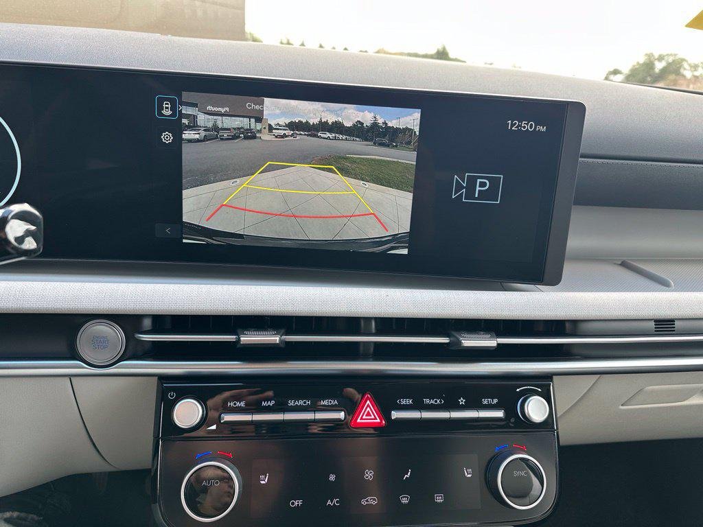 New 2026 Black Hyundai SEL Premium AWD image 17