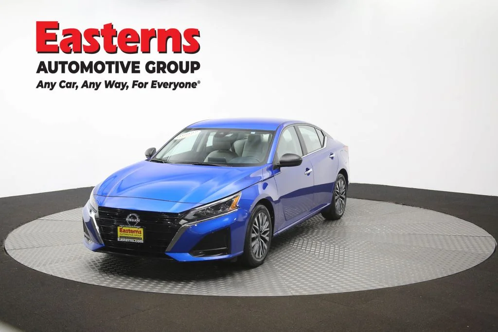 Used 2025 Blue Nissan 2.5 SV image 53