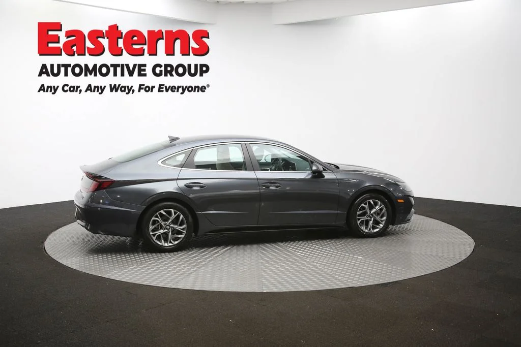 Used 2023 Gray Hyundai SEL image 41