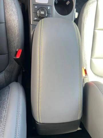 New 2026 Oxford White Ford Badlands® image 50