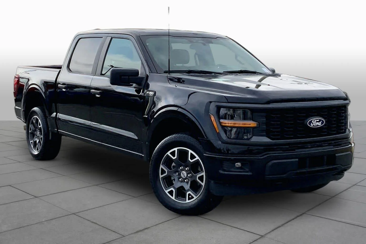 Used 2025 Agate Black Ford STX image 4