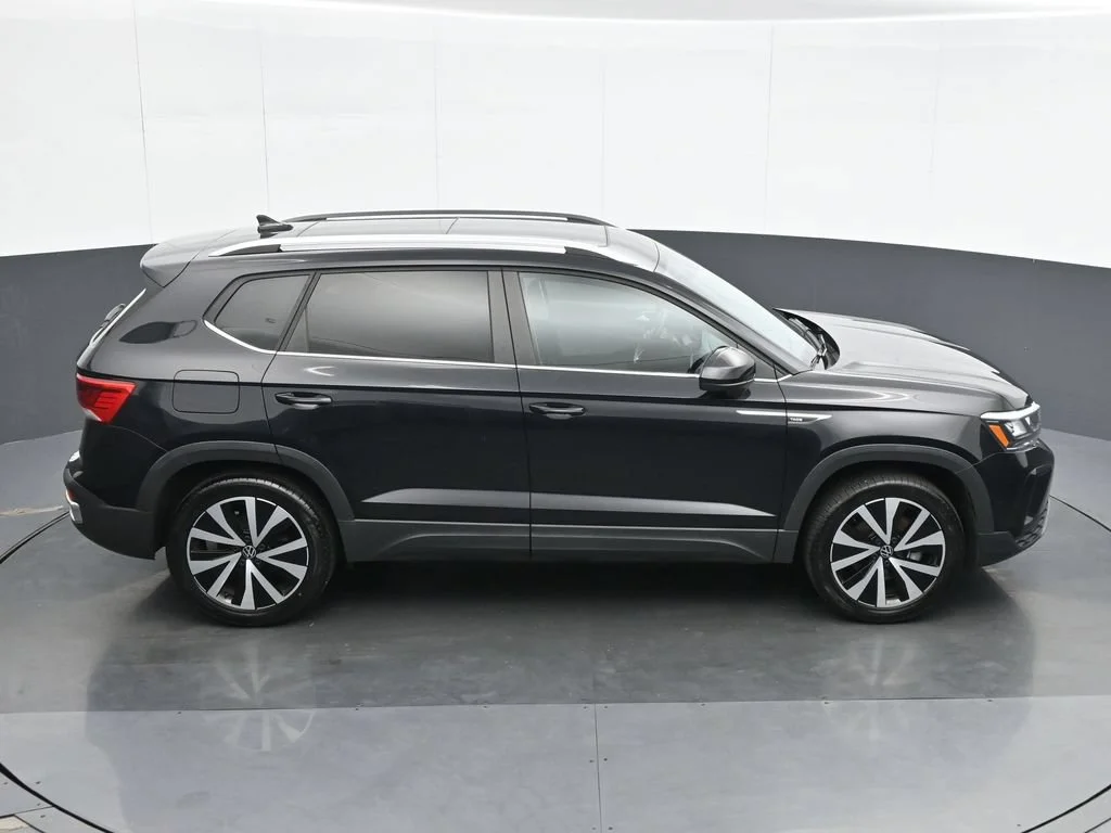 Used 2022 Black Volkswagen 1.5T SE image 22