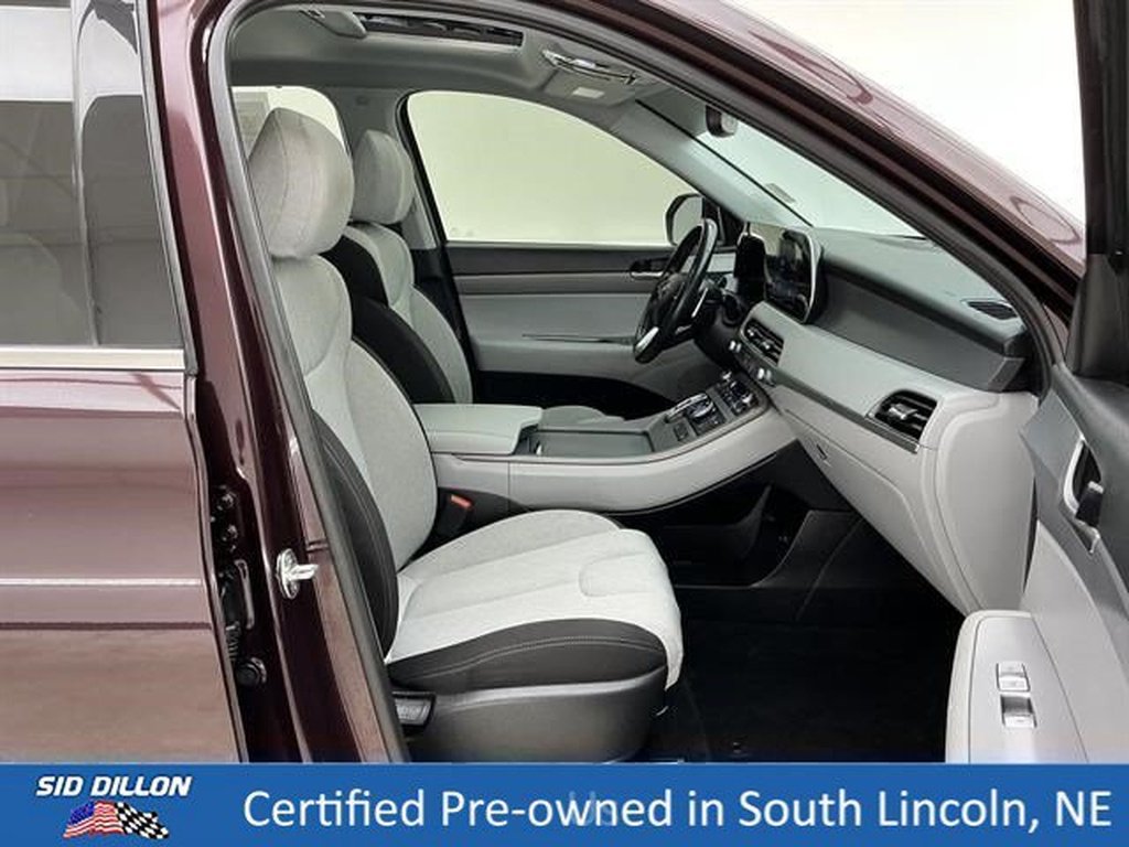 Used 2021 Sierra Burgundy Hyundai SEL image 26