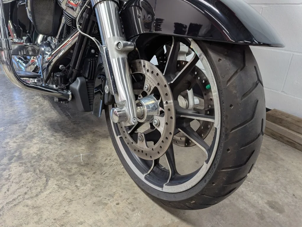 Used 2022 BLACK Harley-Davidson®  image 5