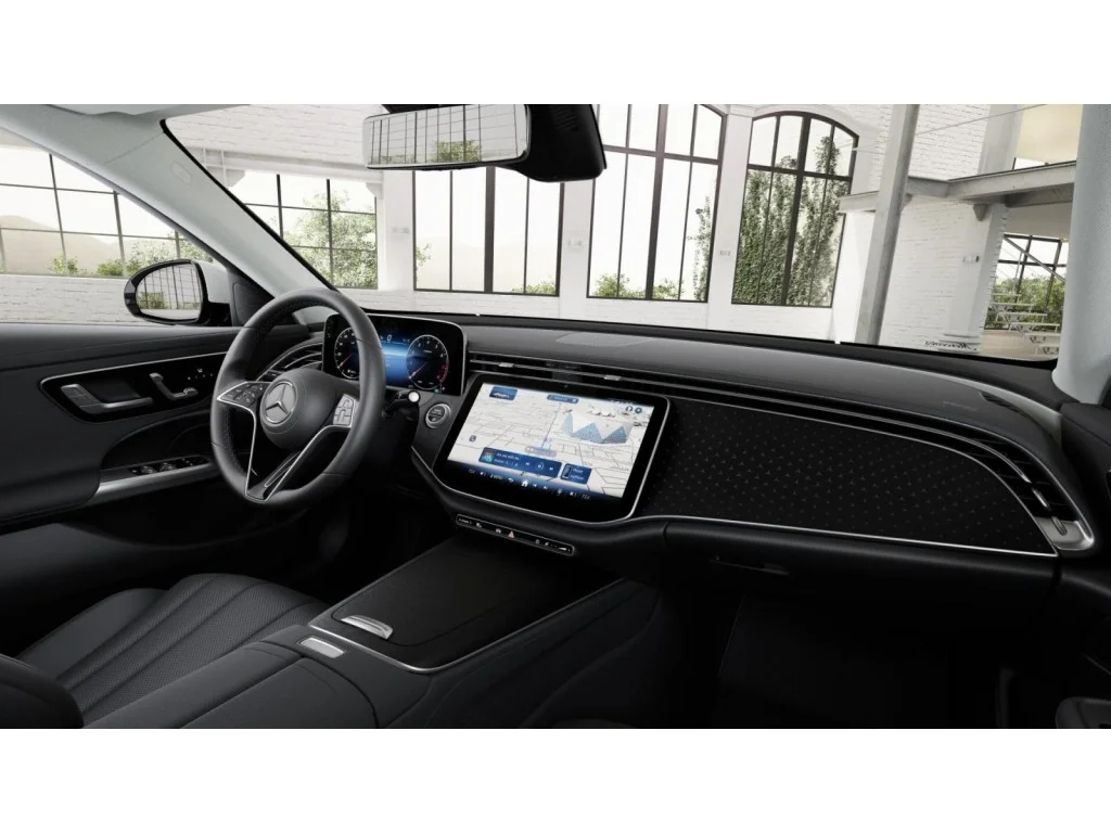 2025 Mercedes-Benz E-Class E350 - Photo 6