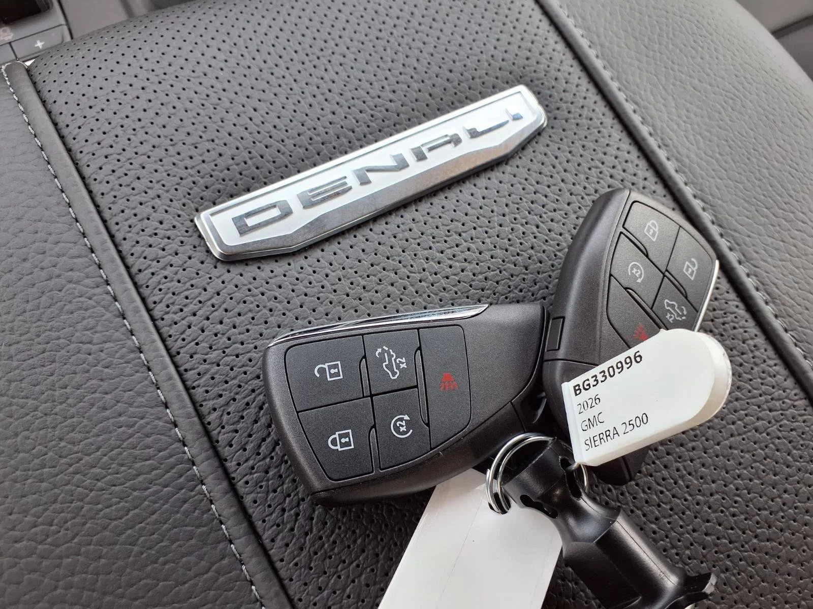 2026 GMC Sierra 2500HD Denali - Photo 12