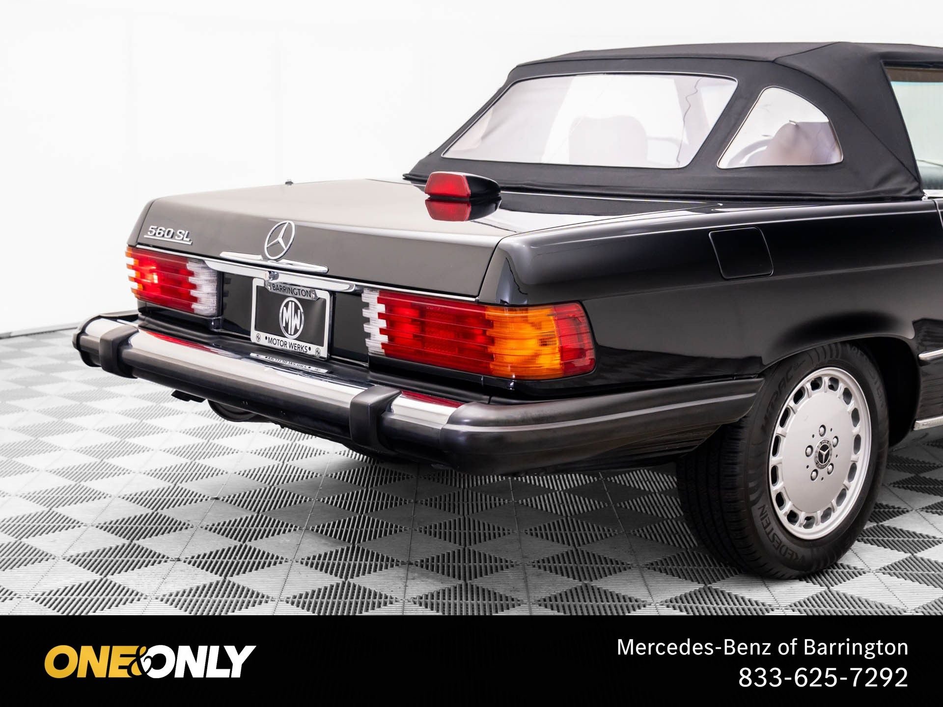 Used 1987 Black Mercedes-Benz 560 SL image 34