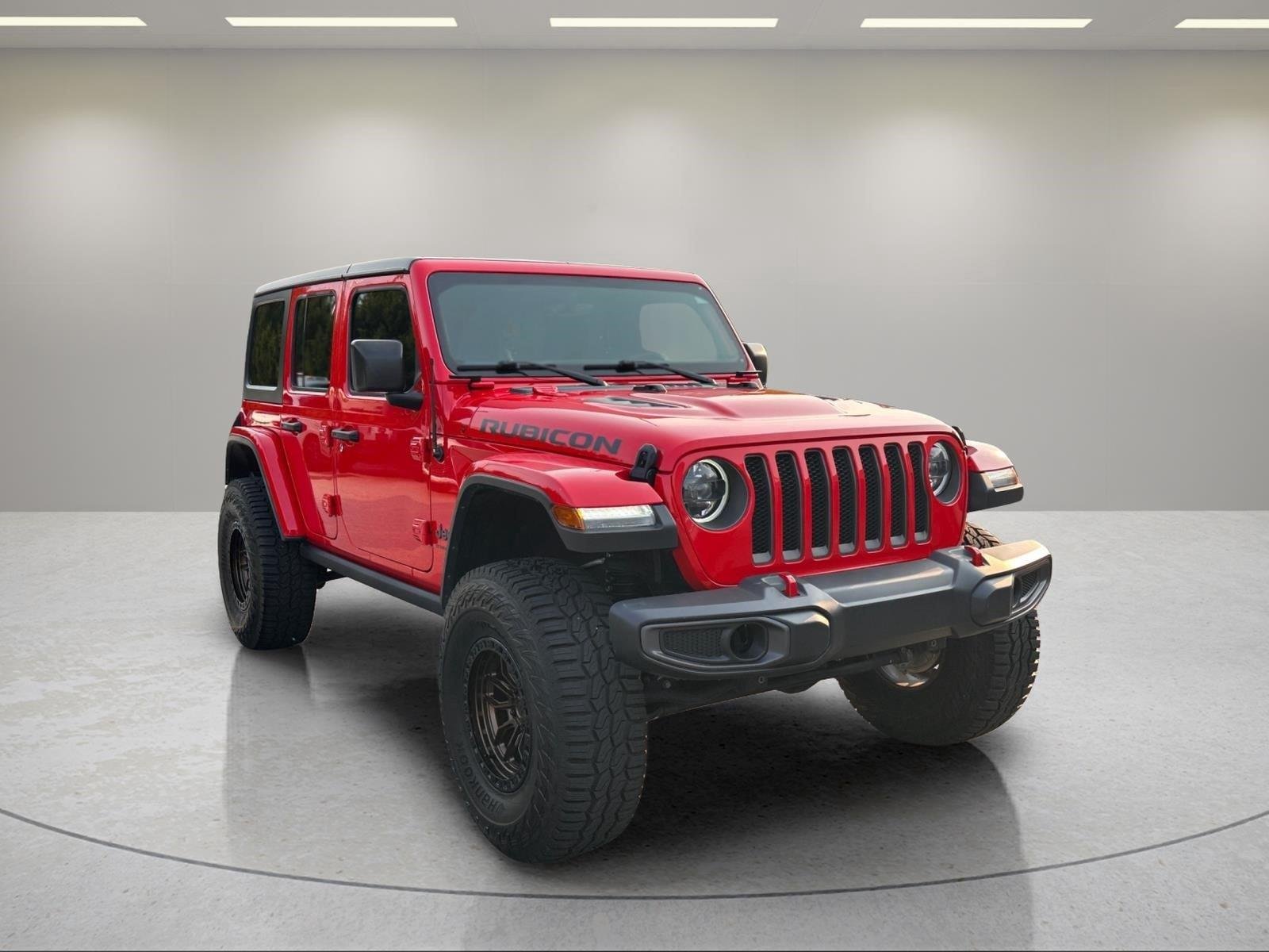 Used 2023 Firecracker Red Clearcoat Jeep Rubicon image 8