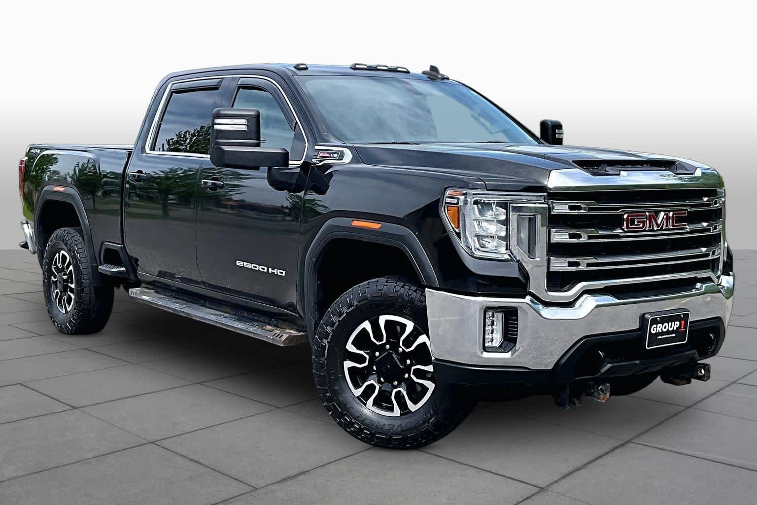Used 2020 Onyx Black GMC SLE image 3