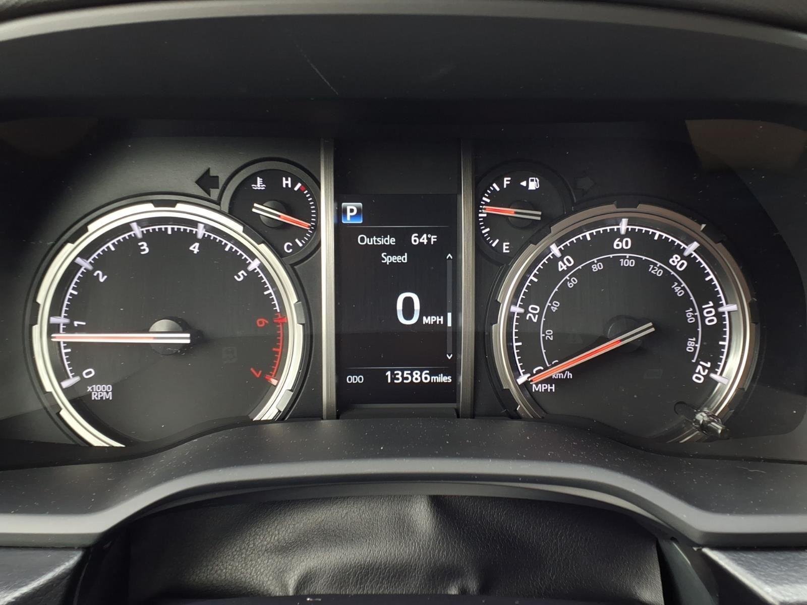 Used 2024 Wind Chill Pearl Toyota Limited image 27