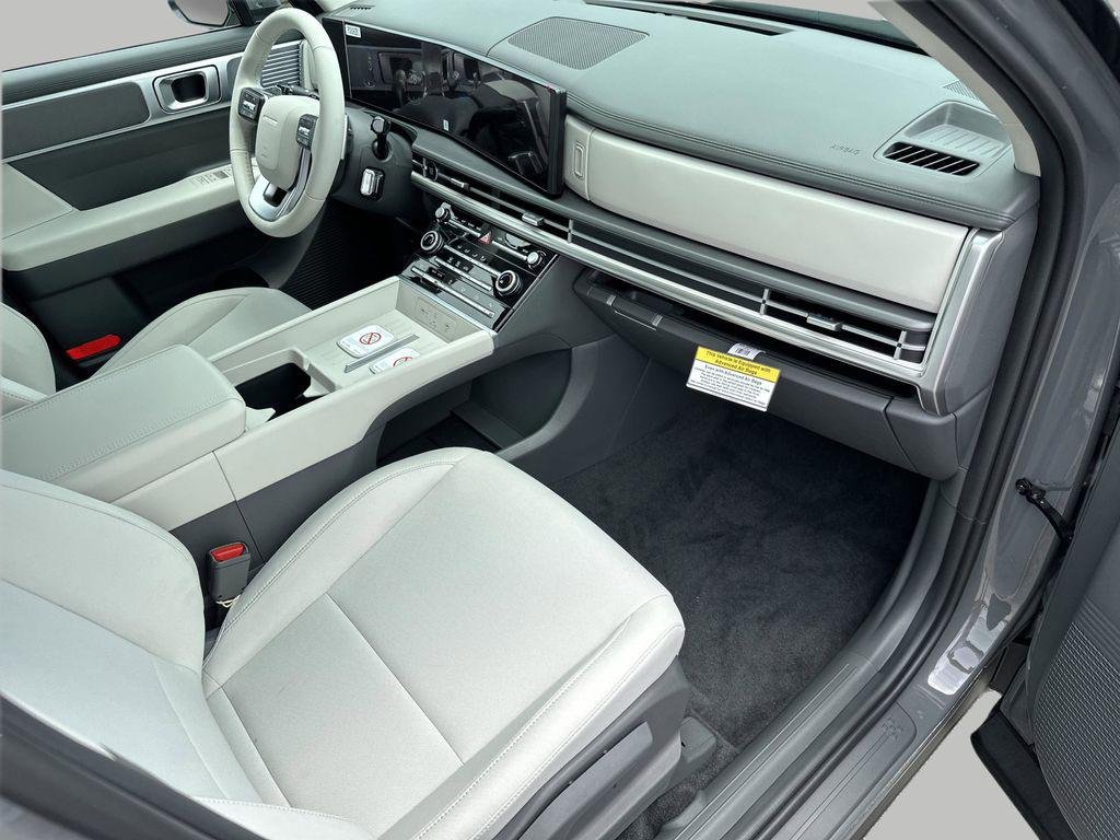 New 2026 Hampton Gray Hyundai SE FWD image 25