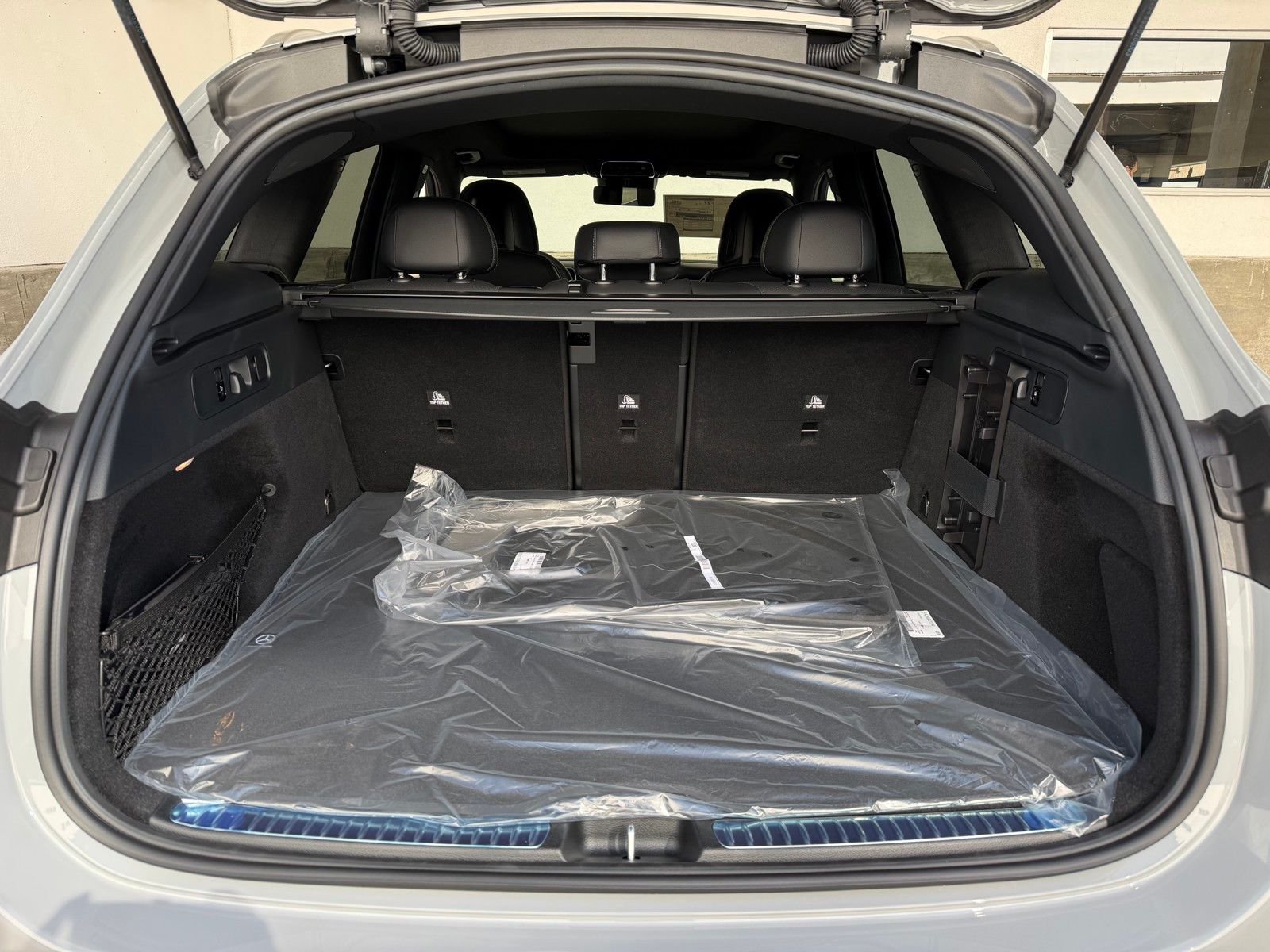 New 2026 MANUFAKTUR Alpine Grey Mercedes-Benz GLC 300 image 22