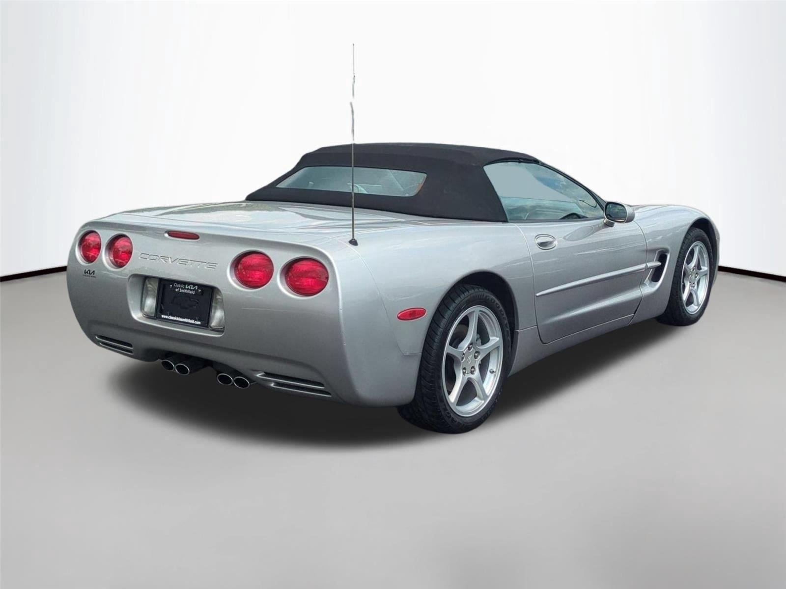 Used 2004 Machine Silver Metallic Chevrolet  image 5