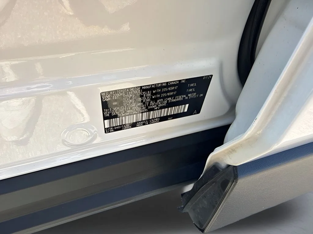 Used 2024 White Toyota XLE image 39