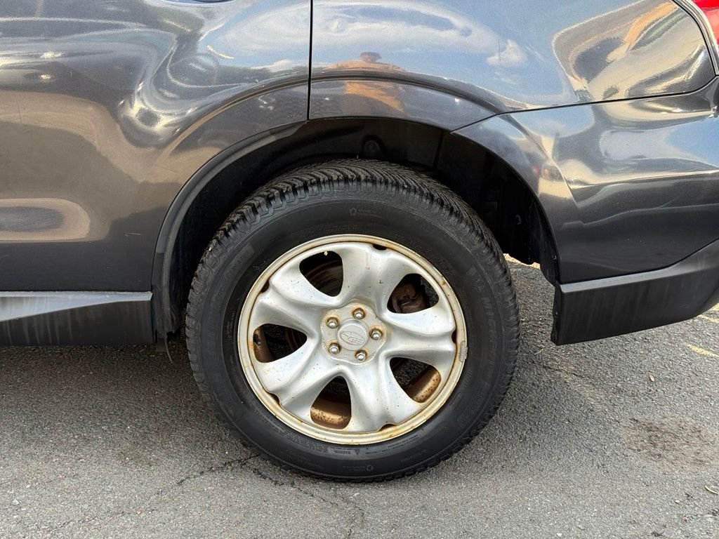 Used 2014 Gray Subaru 2.5i image 10
