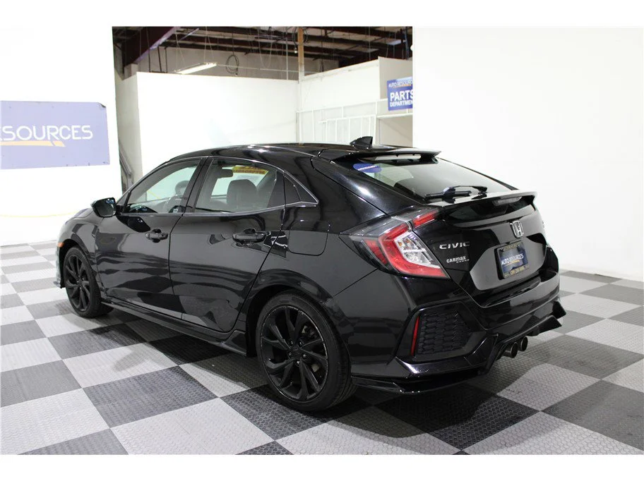 Used 2018 Black Honda Sport Touring image 6
