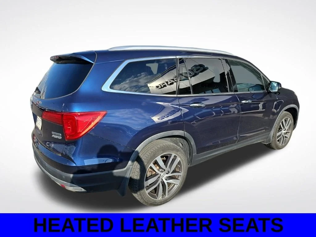 Used 2017 Blue Honda Touring image 4