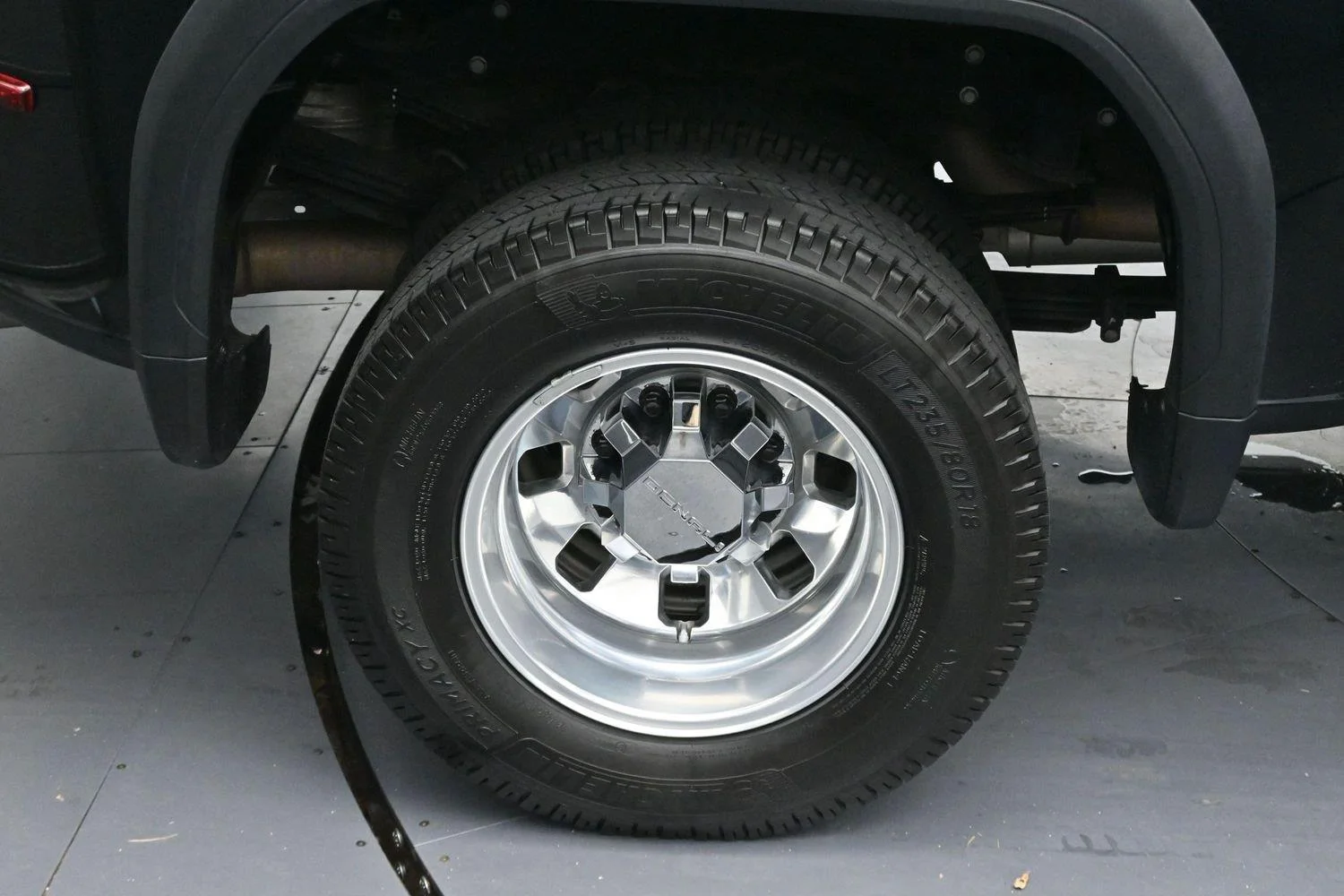 Used 2024 Onyx Black GMC Denali image 35