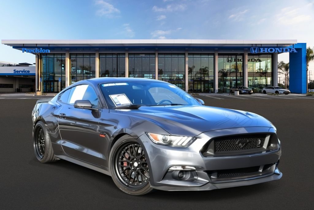 2016 Ford Mustang GT Coupe Premium's photo