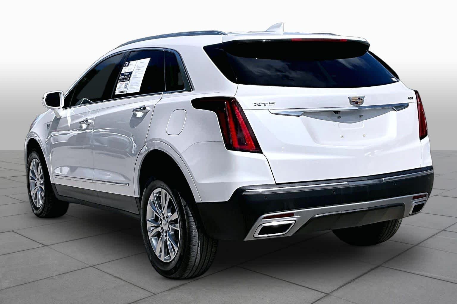 Used 2020 Crystal White Tricoat Cadillac Premium Luxury FWD image 12