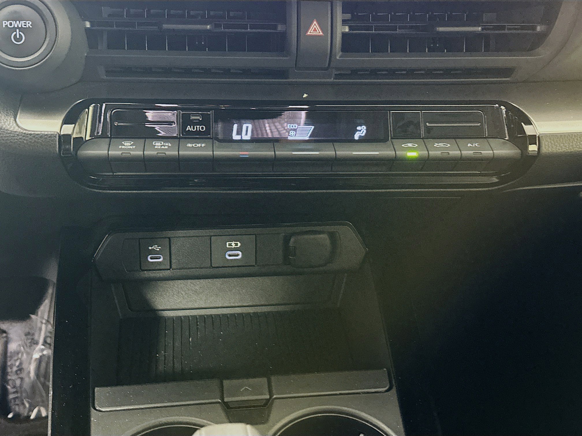 Used 2023 Pearl Toyota LE image 23