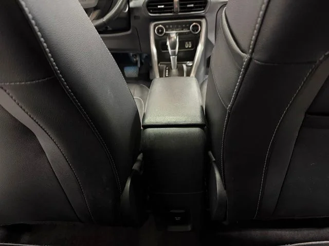 Used 2022 White Ford SES image 33