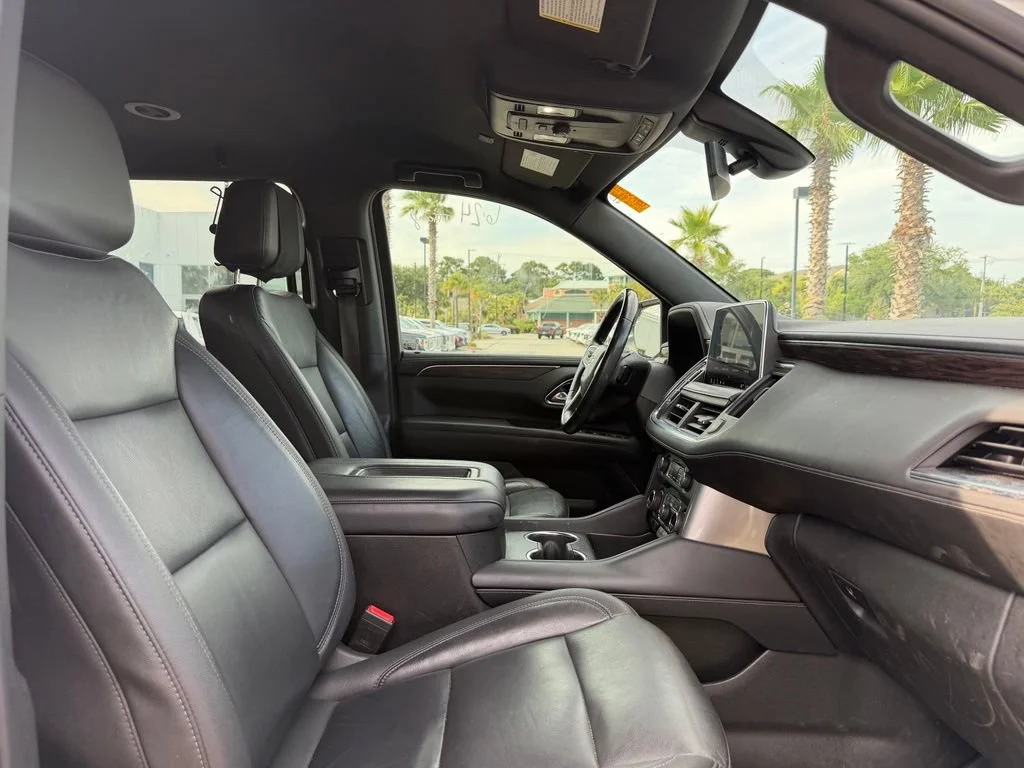 Used 2021 SUMMIT WHITE Chevrolet LT image 16