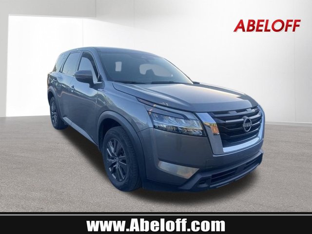2022 Nissan Pathfinder S