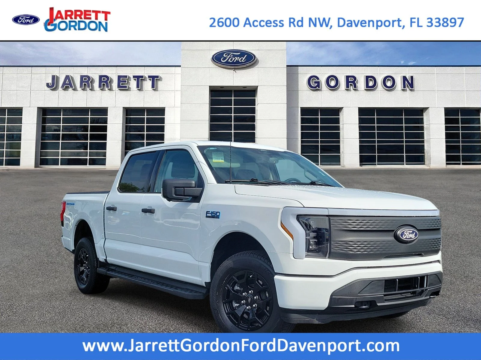 Certified Used 2025 White Ford XLT image 1