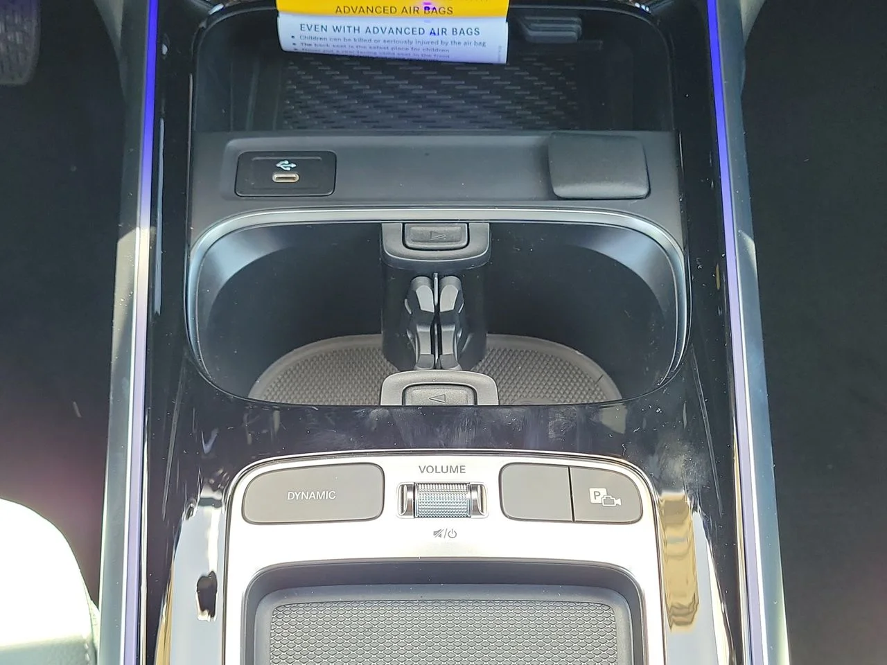 New 2026 Polar White Mercedes-Benz GLB 250 image 19