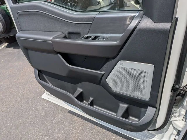 New 2026 Star White Metallic Tri-Coat Ford Lariat® image 22