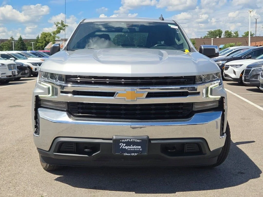 Used 2021 Silver Chevrolet LT image 5