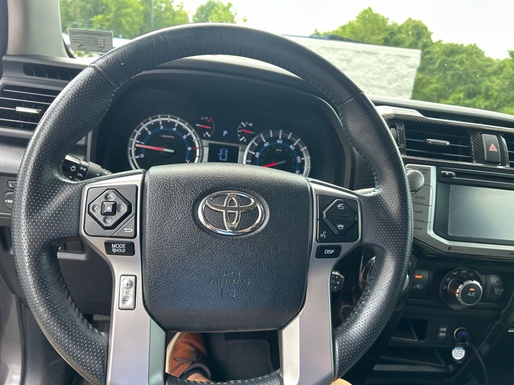 Used 2018 Magnetic Gray Metallic Toyota SR5 image 5
