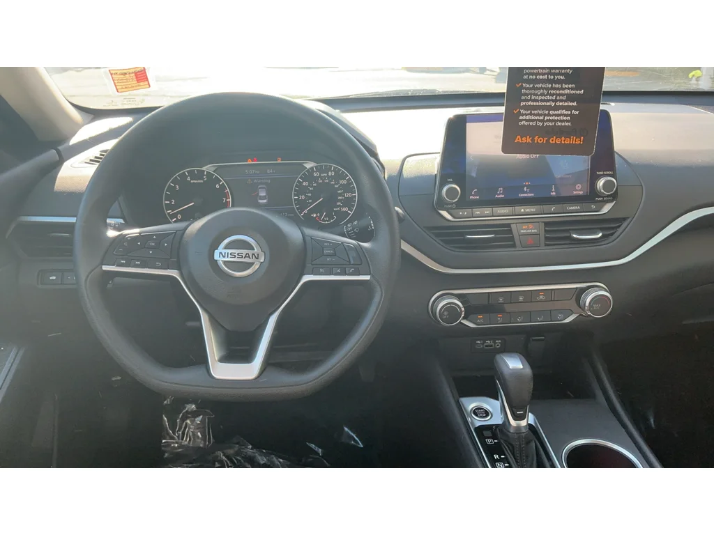 Used 2022 Pearl White Tricoat Nissan 2.5 SV image 8