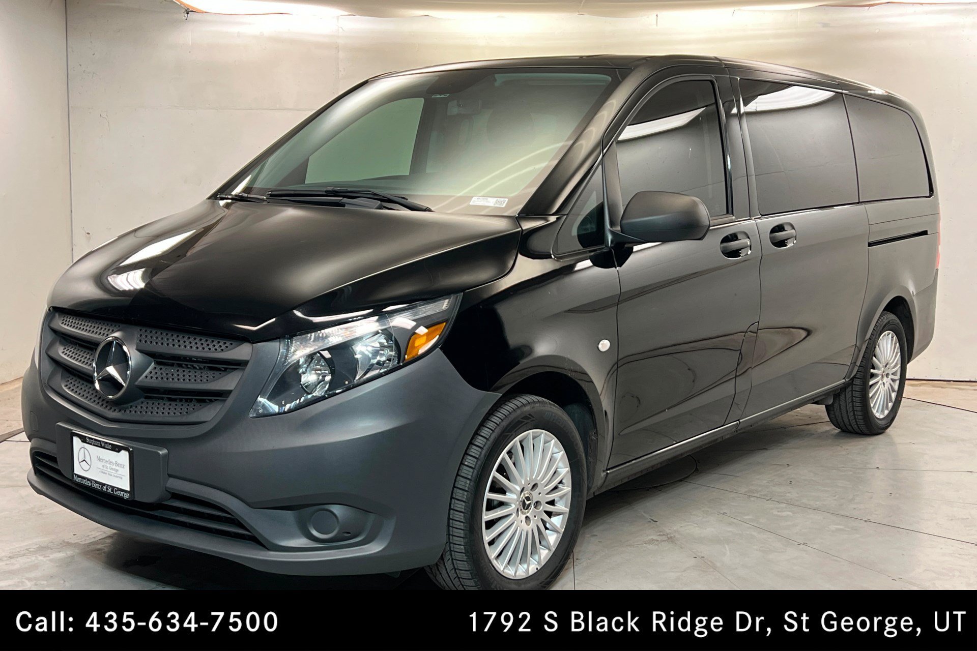 2020 Mercedes-Benz Metris Passenger Van Base