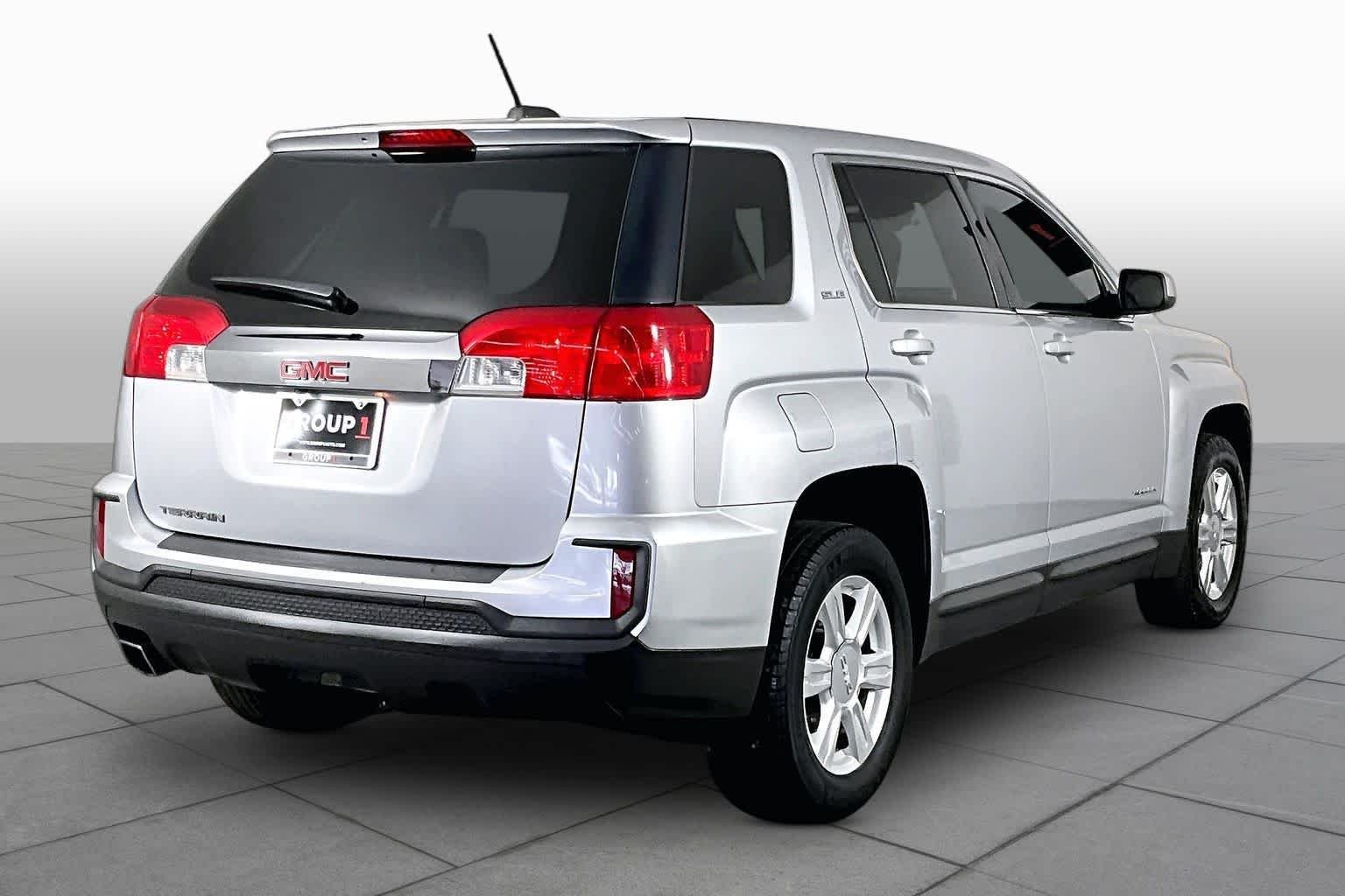 Used 2016 Quicksilver Metallic GMC SLE image 13