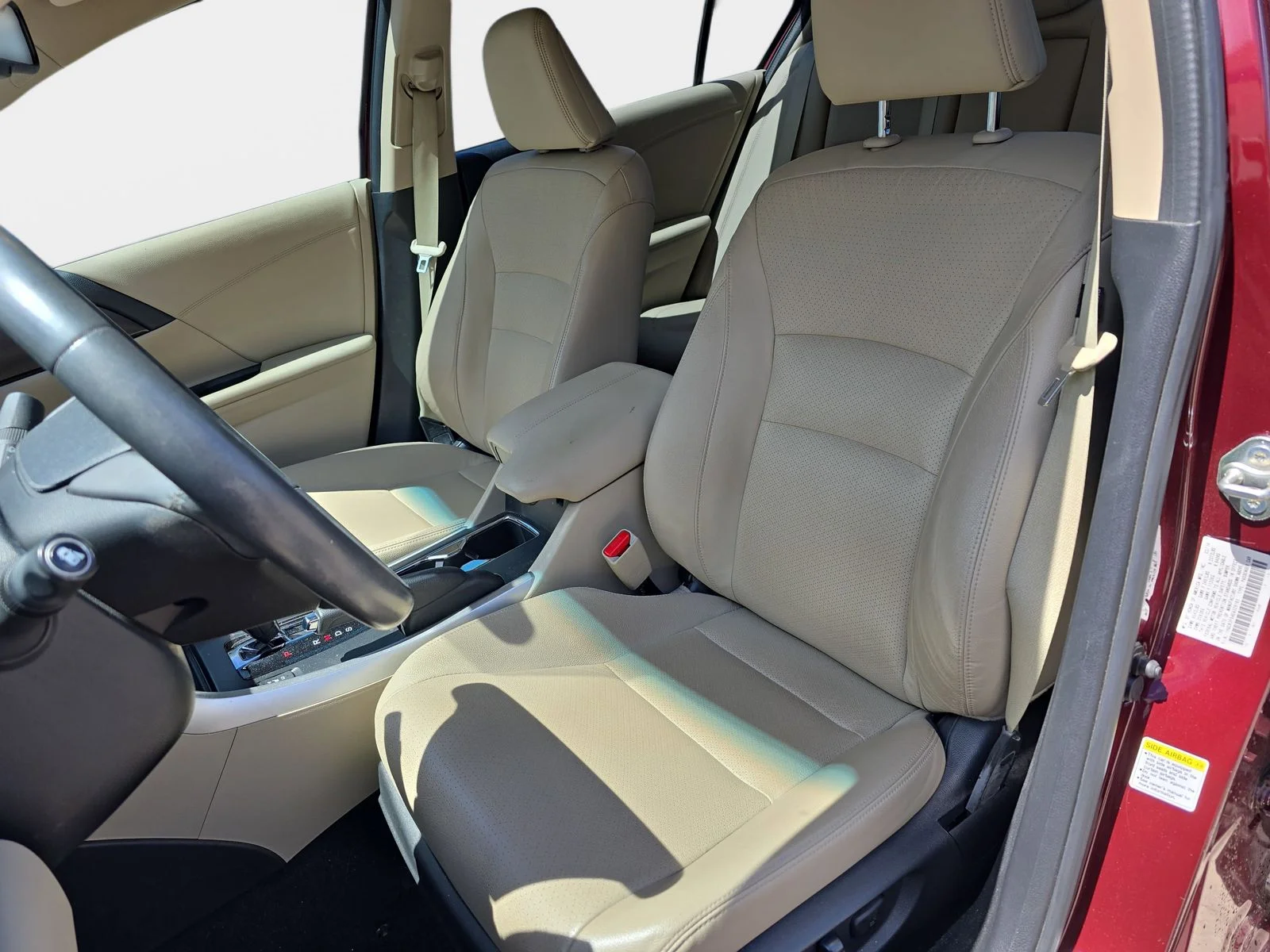 Used 2014 Basque Red Pearl II Honda Touring image 16