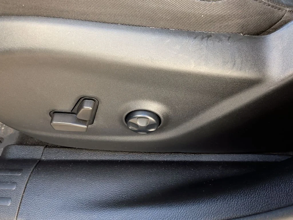 2021 Jeep Cherokee Latitude Lux - Photo 14